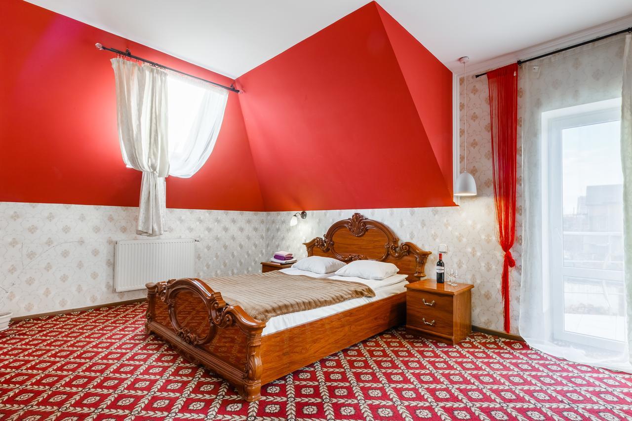 Everest Ivano Frankivsk Bagian luar foto