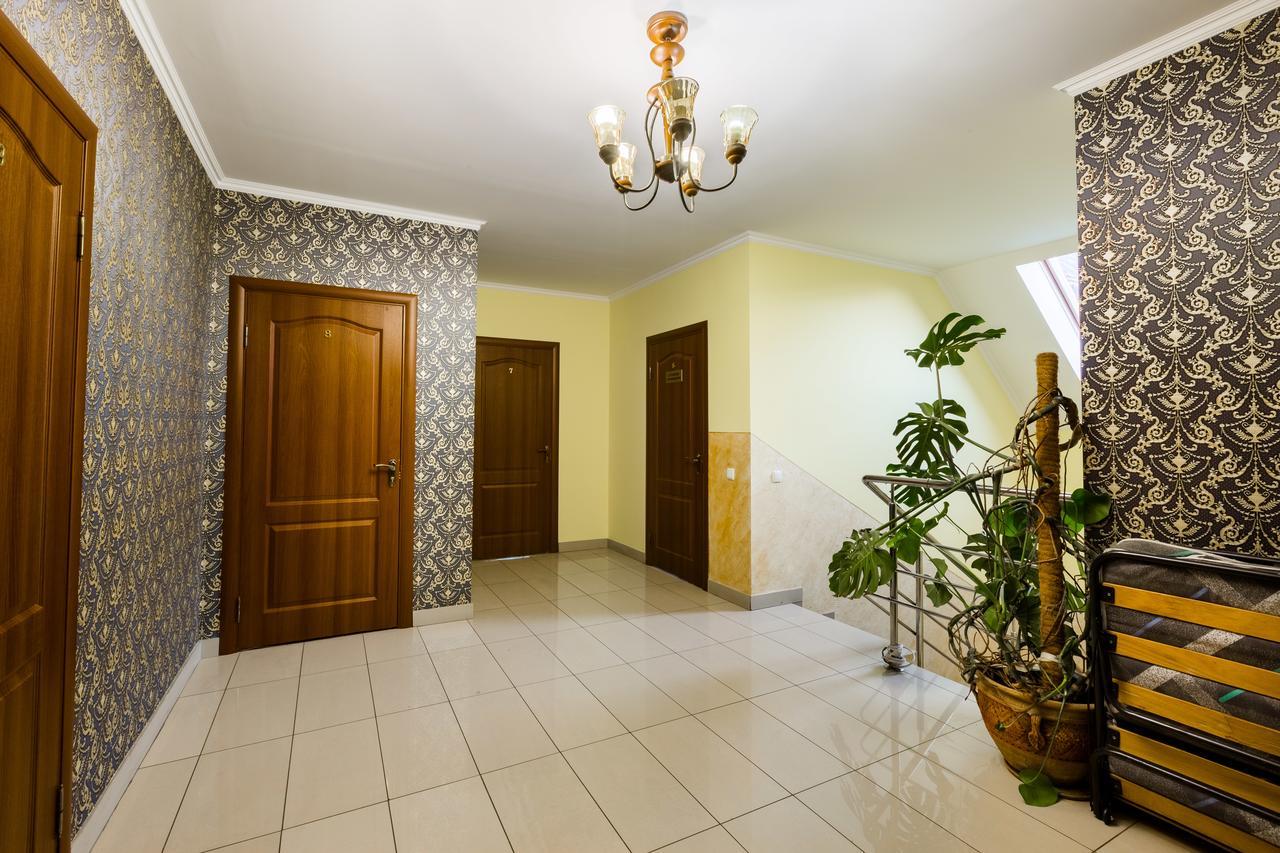 Everest Ivano Frankivsk Bagian luar foto